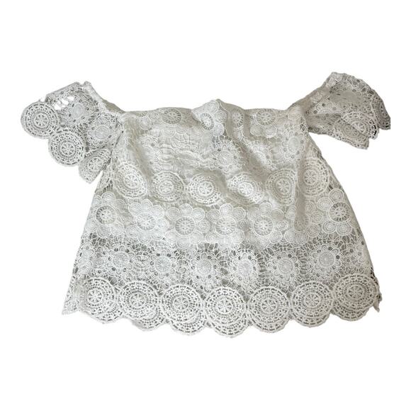 Design Lab Lord Taylor white crochet lace off shoulder crop small NWOT - Picture 3 of 5